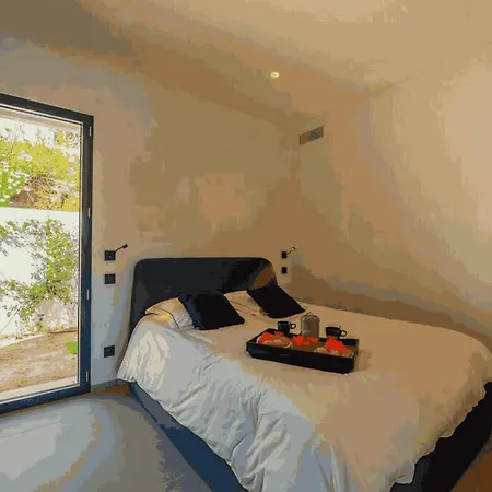 Semesterbostad Bety With Seaview